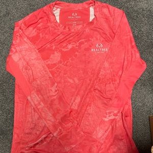 Size Large Realtree Fishing Long Sleeve Tee